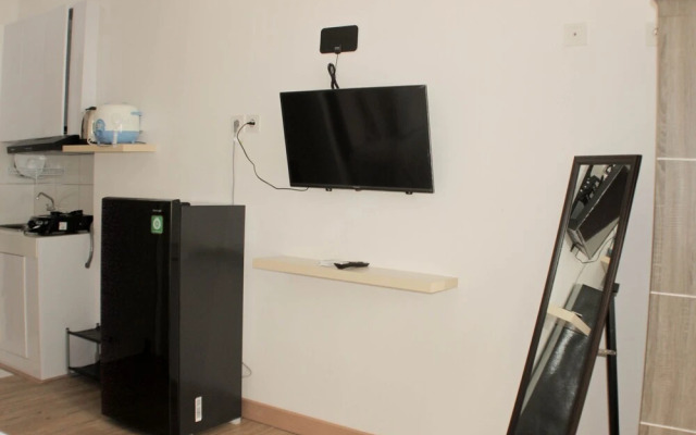 Comfy And Tidy Studio At Riverview Jababeka Apartment
