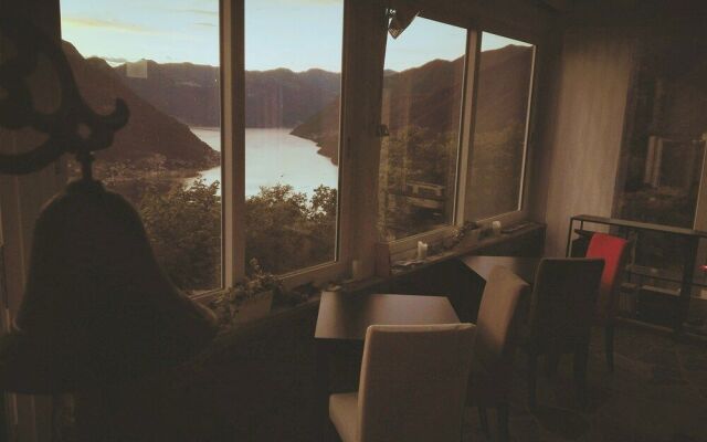 Essentia Guest House