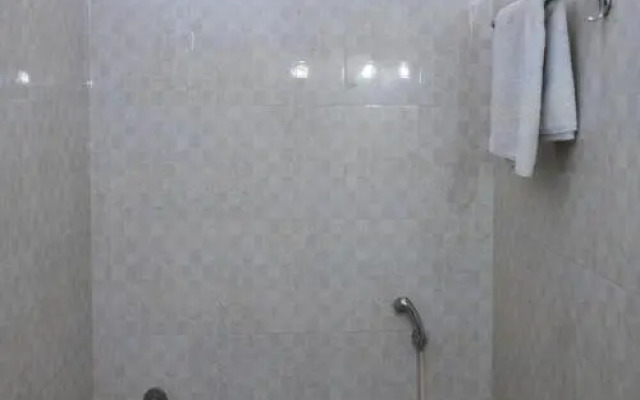 Reva Guest House by OYO Rooms