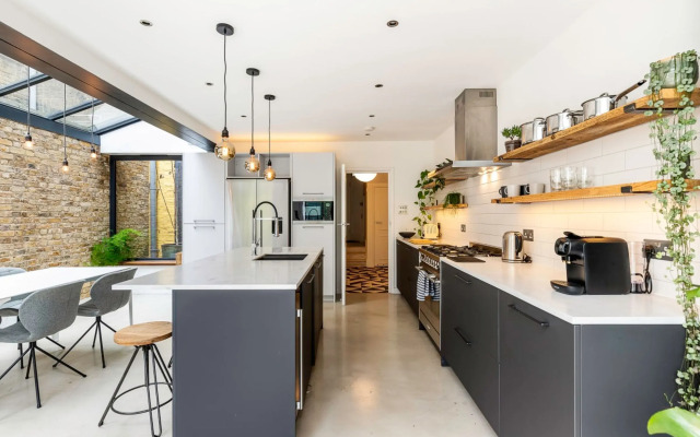 Spacious and Charming Brixton Home