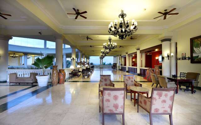 Grand Palladium Lady Hamilton Resort & Spa All Inclusive