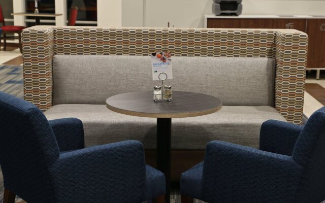 Holiday Inn Express & Suites Monroe by IHG