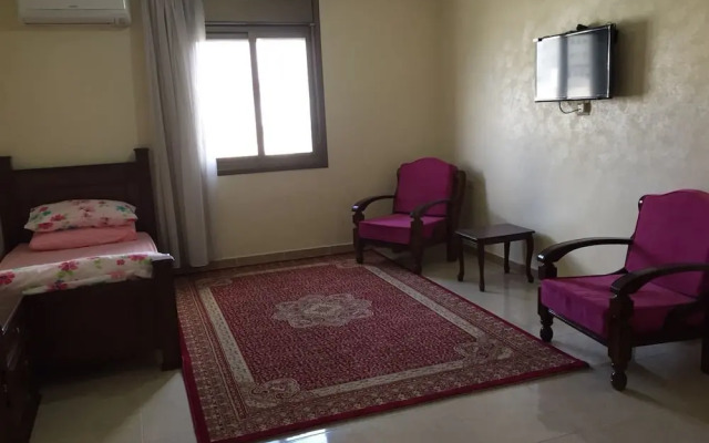 Ikhwa studio apartments -Female guests only-