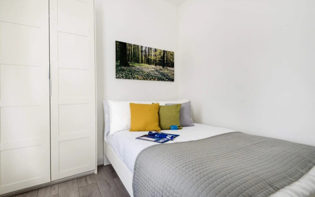 The Armadale Road Residence I