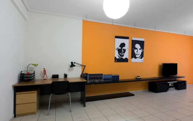 Spacious 2 Bedroom Apartment In Thessio