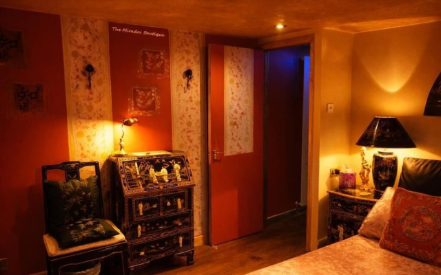 Oriental Suite