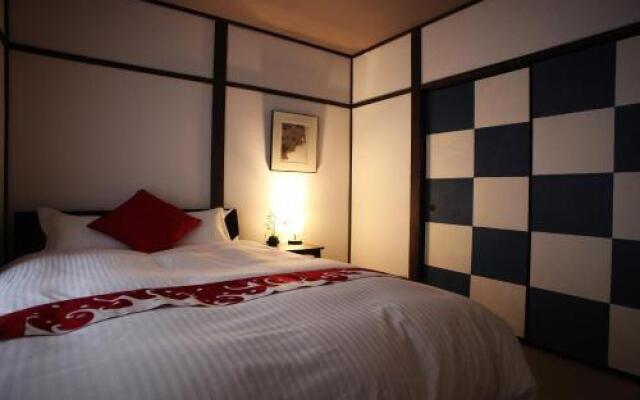 Chushojima INN #1