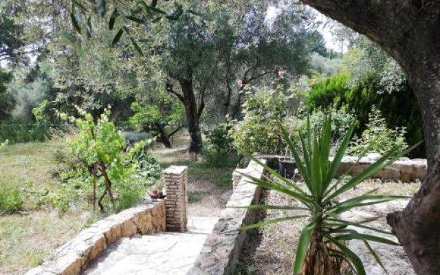 Beau 3 pièces dans villa provençale au calme