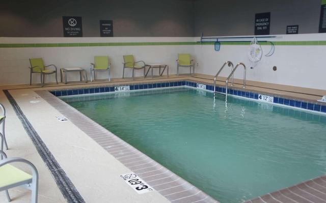 La Quinta Inn & Suites by Wyndham West Memphis