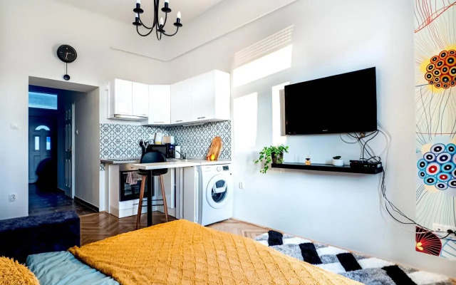 Gogol Studio Apartment