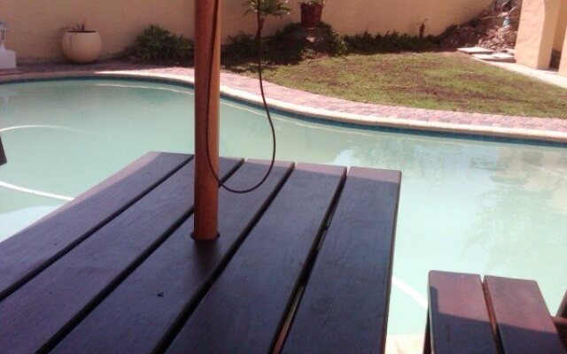 N&A Self-catering Guesthouse