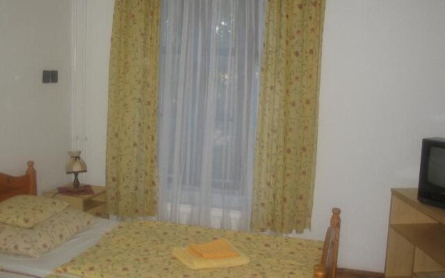 Hotel Krisztina Panzió