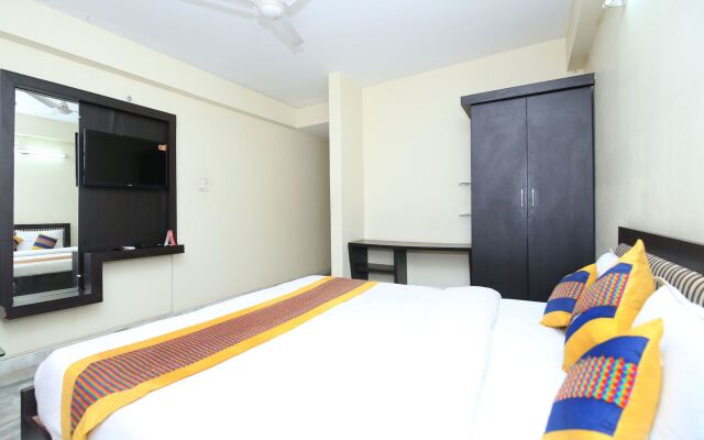 OYO 8170 Hotel Datt Residency