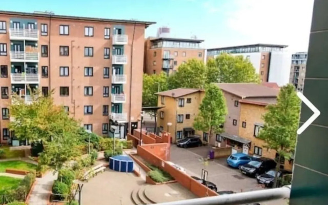 Clean Two Bedroom Apartment