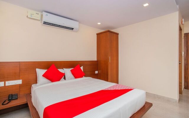 Oyo 18836 Orchid Suites