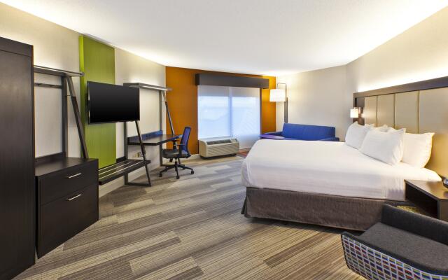 Holiday Inn Express Hotel & Suites Chicago-Midway Airport, an IHG Hotel