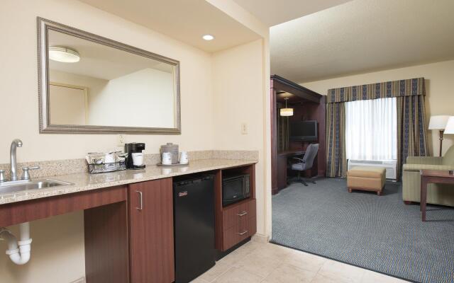 Hampton Inn & Suites Indianapolis-Airport