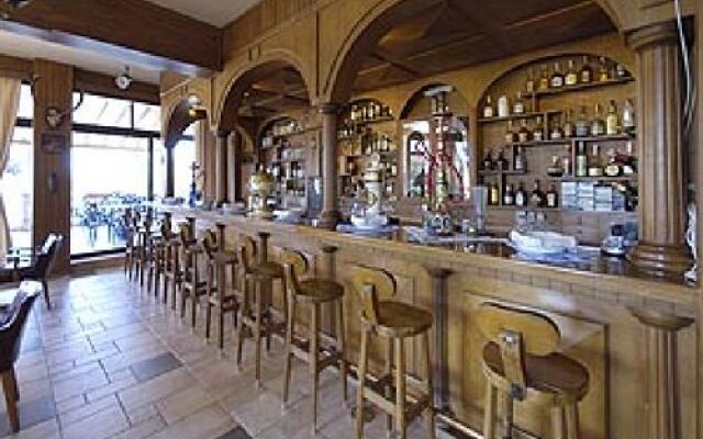 Hotel Klonos - Kyriakos Klonos