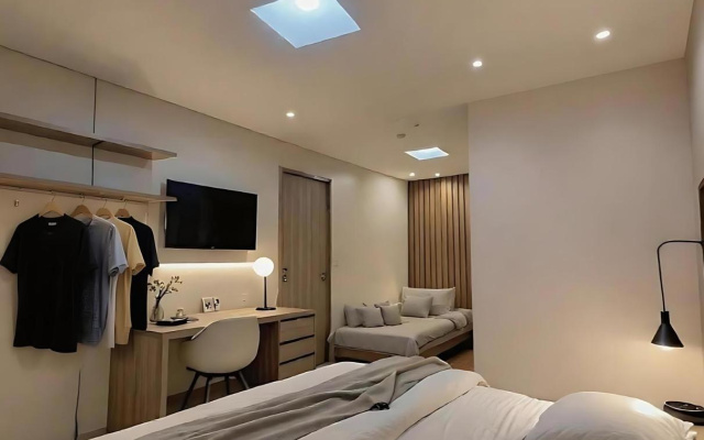 Lift Hotel