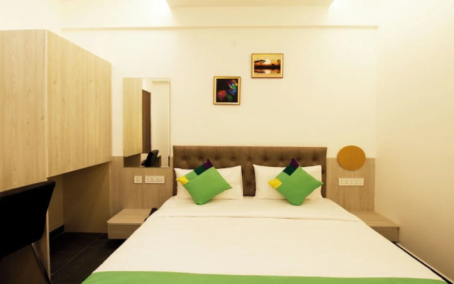Itsy Hotels Silver Keys