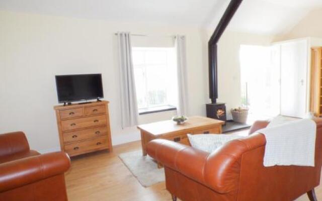 Llaethdy - The Dairy