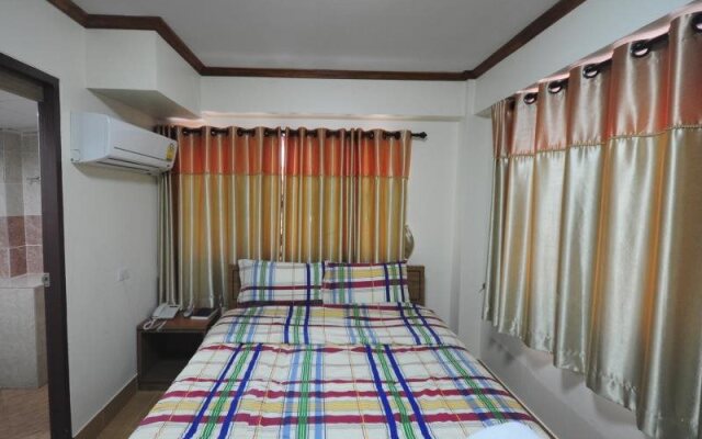 Phoonsab Hostel