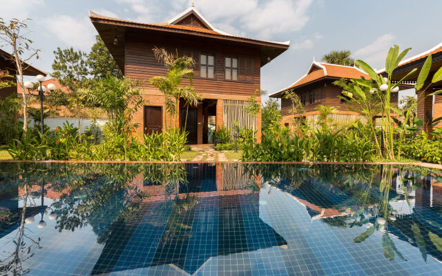 Wooden Residence Villa