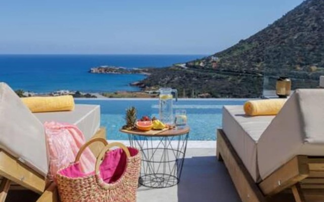Sunny Drops Blue Villa by Estia