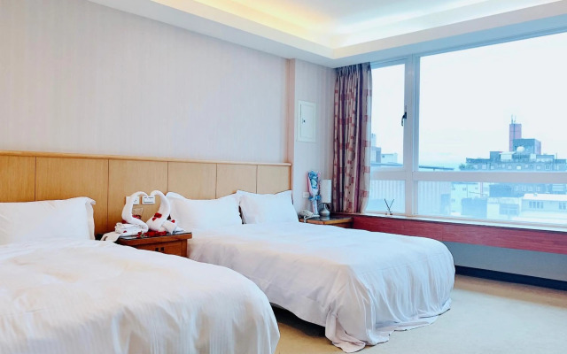 Mucha Hotel