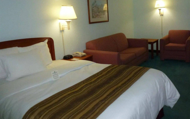Quality Suites Fort Myers - I-75
