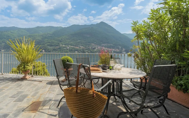 Vista Lario by Rent all Como