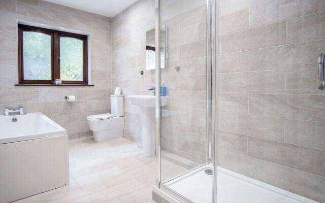 Springfield Lodge - 3 Bedroom Home - Princes Gate