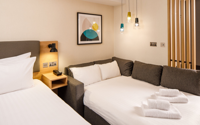 Holiday Inn Manchester Airport by IHG