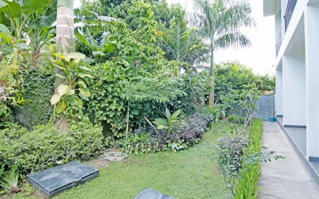 ZEN Rooms Kerobokan Bimasena