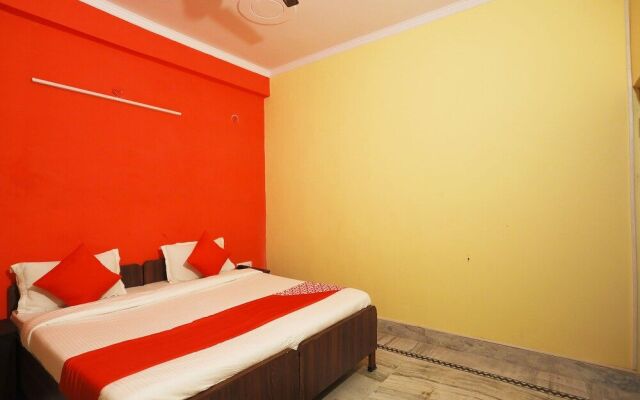 Oyo 42405 Hotel Diamond