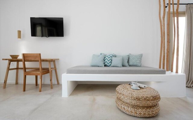Luxury Milos Apartment Superior Suite 1 Bedroom Well Furnished Interior Adamanta