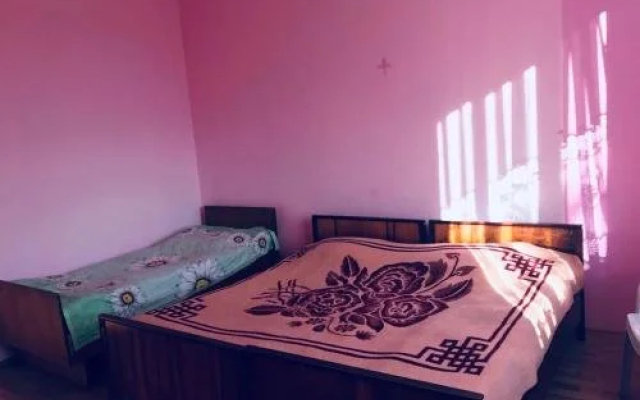 Nana's Guest House