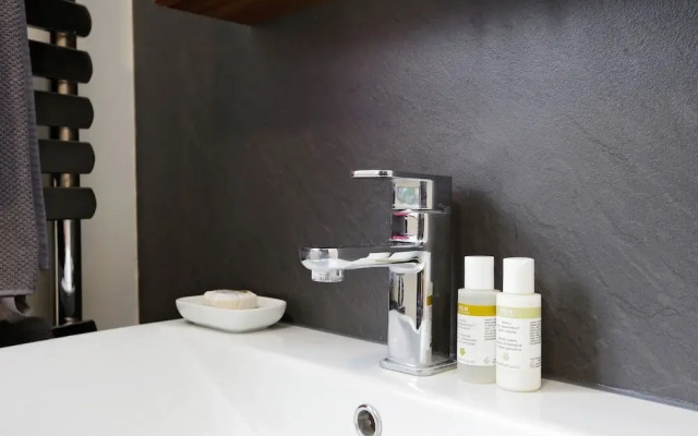 Quiet Historic Mews- Hyde Park