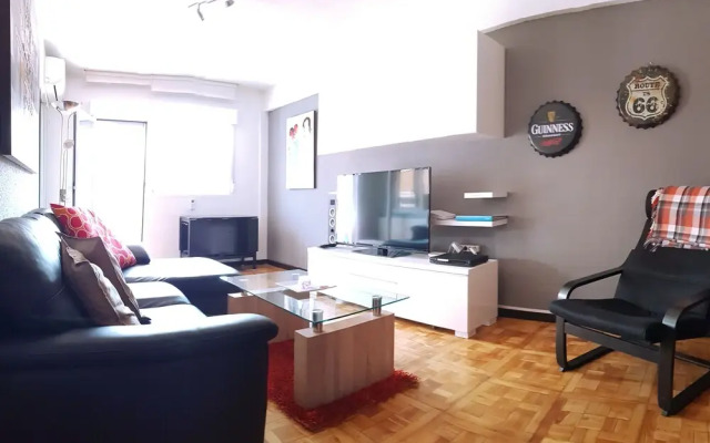Modern and Comfortable Madrid Flat
