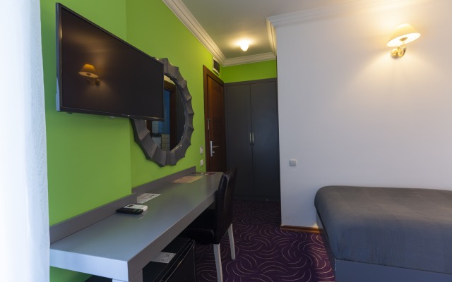 Mene City Hotel