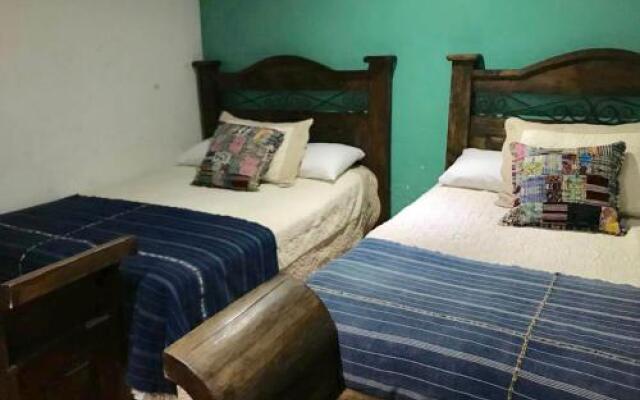 Hostal Antigueño - Hostel