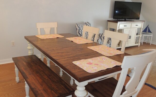 Laurel Court #308