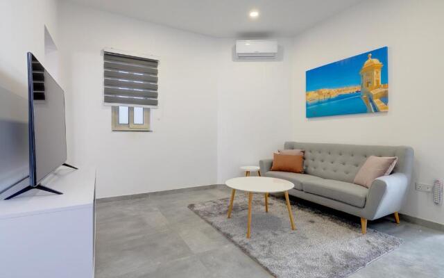 Perfect Location Modern 2BR Apartment