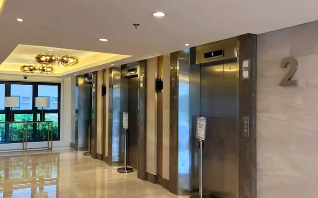 Acellyne's Suites at Green 2 Residences