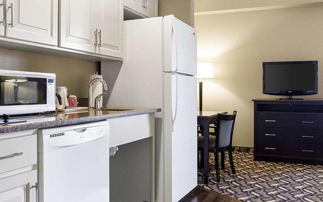 MainStay Suites Bismarck