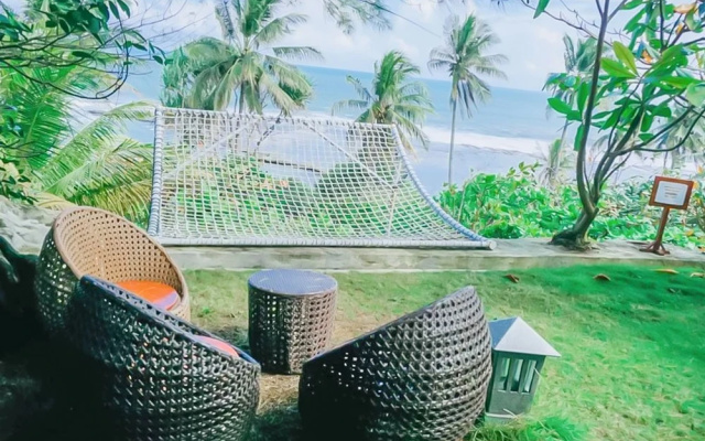 Urbanview Karapyak Glamping Lodges