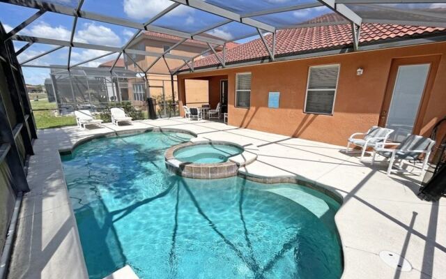 Villa Marcello 4 Bedroom Home by RedAwning