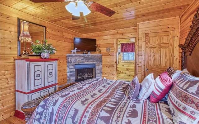 Kissing Retreat - Two Bedroom Cabin