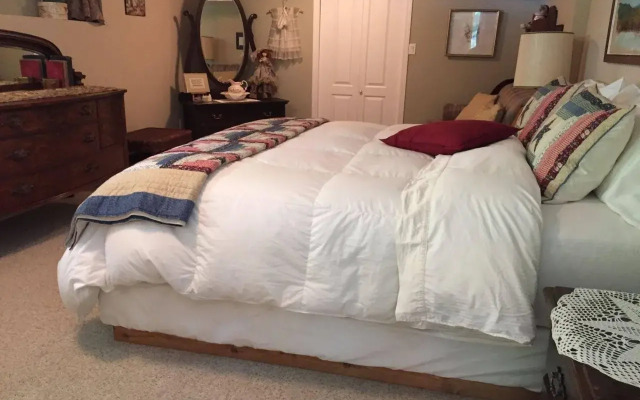 Wyndhaven Cottage Bed & Breakfast