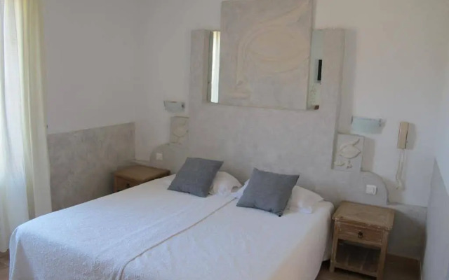 Hôtel Les Flots Bleus